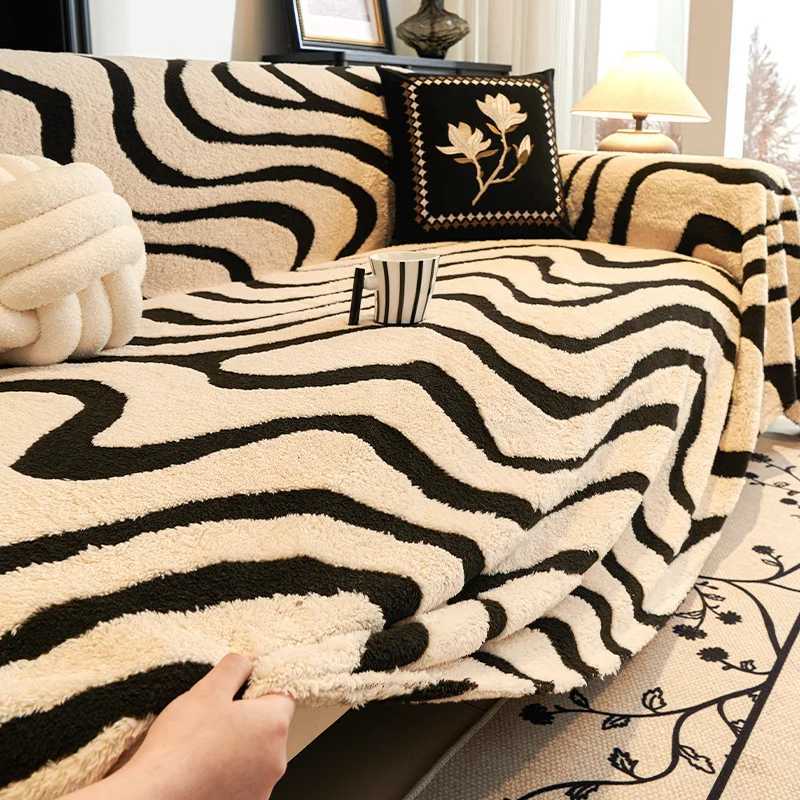 Premium Plush Line Jacquard Sofa Cover Comfortable One-Piece Sofa Cushion for Autumn Winter Soft Warm Knee Blanket for Office C251121-image-1085580327