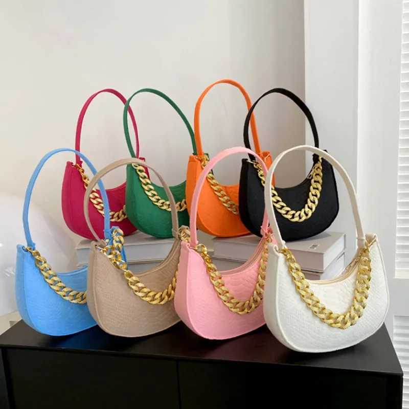 Fashionable womens felt handbag imitates metal chain bottom bag retro womens solid color shoulder bag fashionable casual clutch walletXJ250420