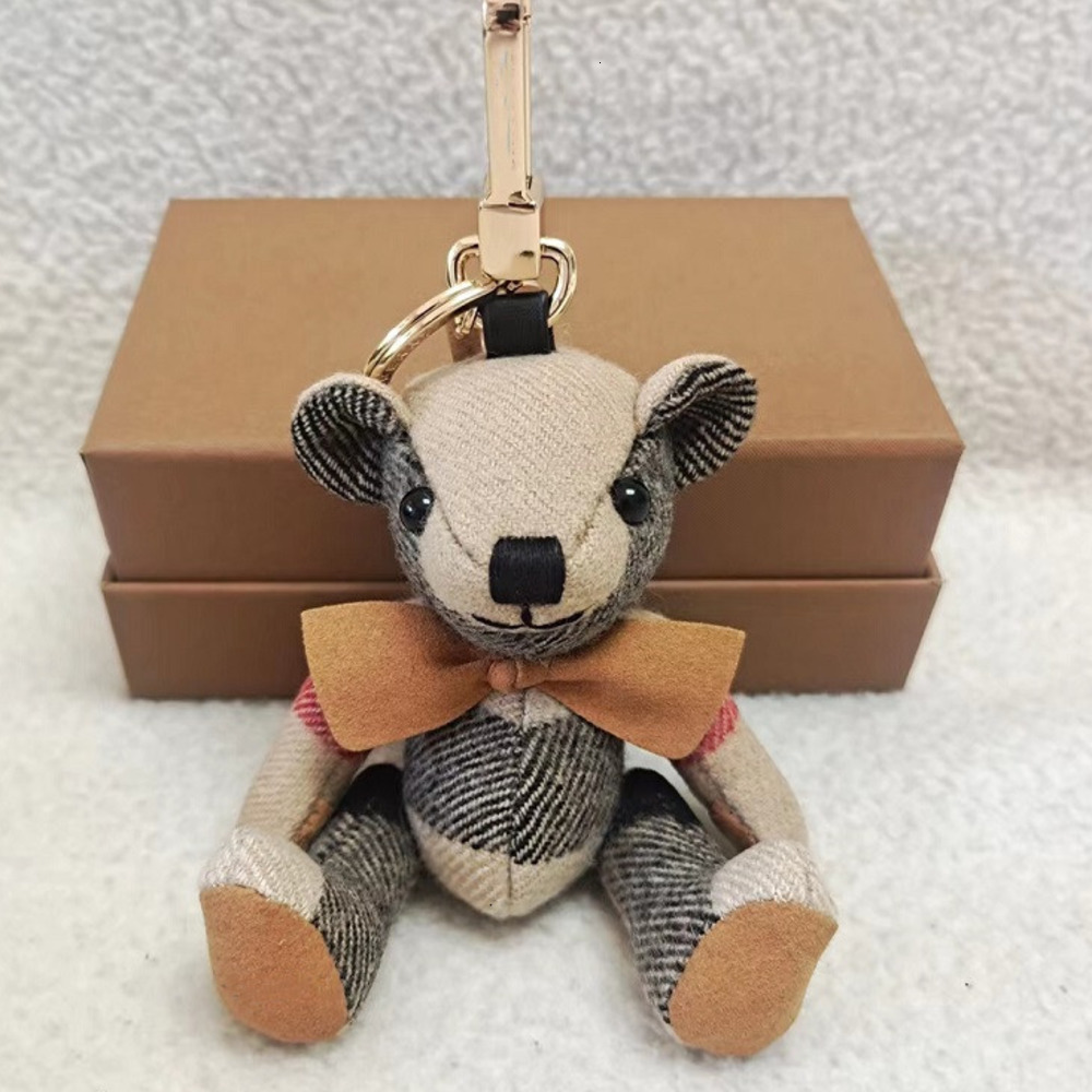 Charm Luxury Keychains Lanyards New Cashmere Plaid Handmade Teddy Basic Windbreaker Bear Car Hanging Decoration Keychain Bag keychain purse Pendant