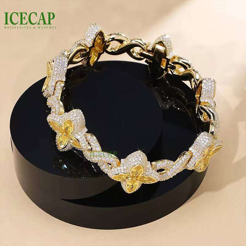 Icecap Pure Sier trèfle cubain VVS Moissanite charme bijoux de hanche Bracelet en vrac