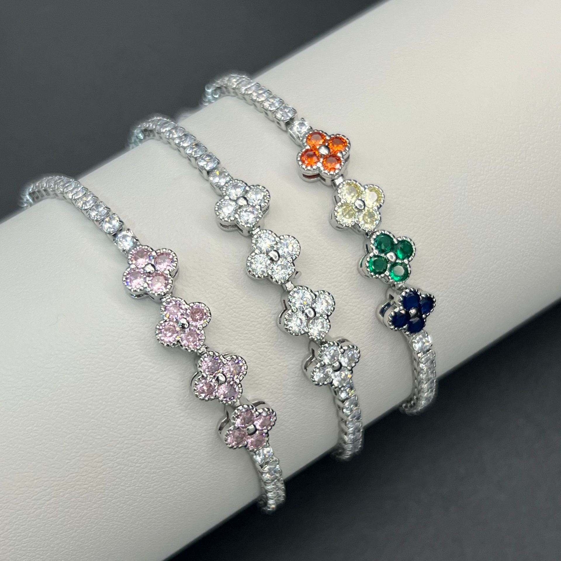 Bracelet en chaîne de Tennis en Zircon de haute qualité, plein de diamants, petite fleur, nouveau cadeau exquis à la mode et polyvalent, cadeau d