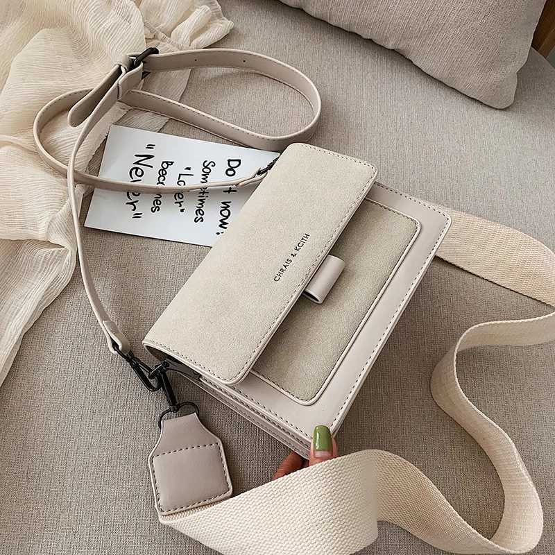 2024 Nouveau sac pour femmes Fashion Sac à bandoulière Sac de messager Messager Matte Fabric Sac de téléphone Sac de téléphone W250421