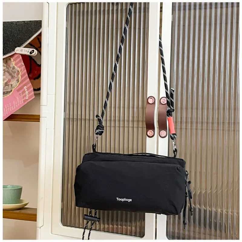 Casual Solid Zipper Portable Nylon Shoulder 2025 Simple Fashion High Quality Popularity Versatile Crossbody Bags for Unisex X251122