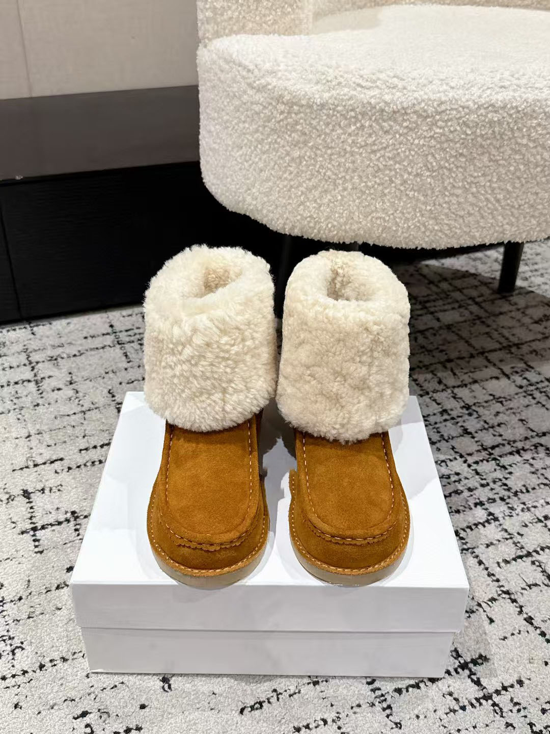 10A Top-Quality Autumn and Winter New Snow Boots, Luxury Designer Fashion, Simple Suede Leather Boots, Casual and Dress Boots