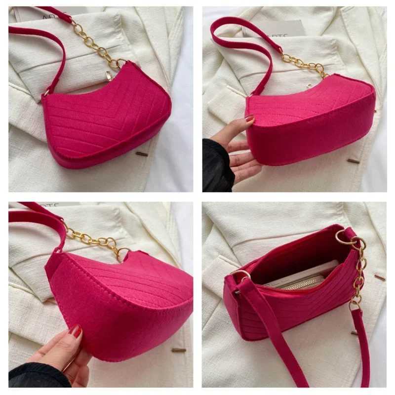 Autumn Trend Line Lightweight Shoulder Bag Crocodile Felt Small Square Bag Womens New Leisure Chain Wallet and Handbag W250421