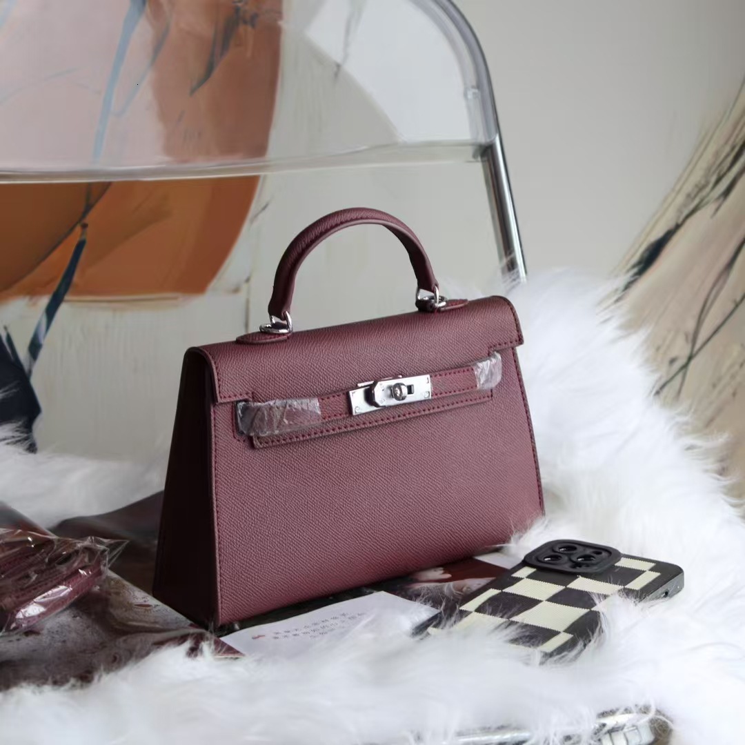 Cross body Pouch Versatile Leather Formal White Mini Small Magnetic Snap New 2026 Zipper Women Bag Designer Bag Women Outdoor Recreation Work Multip