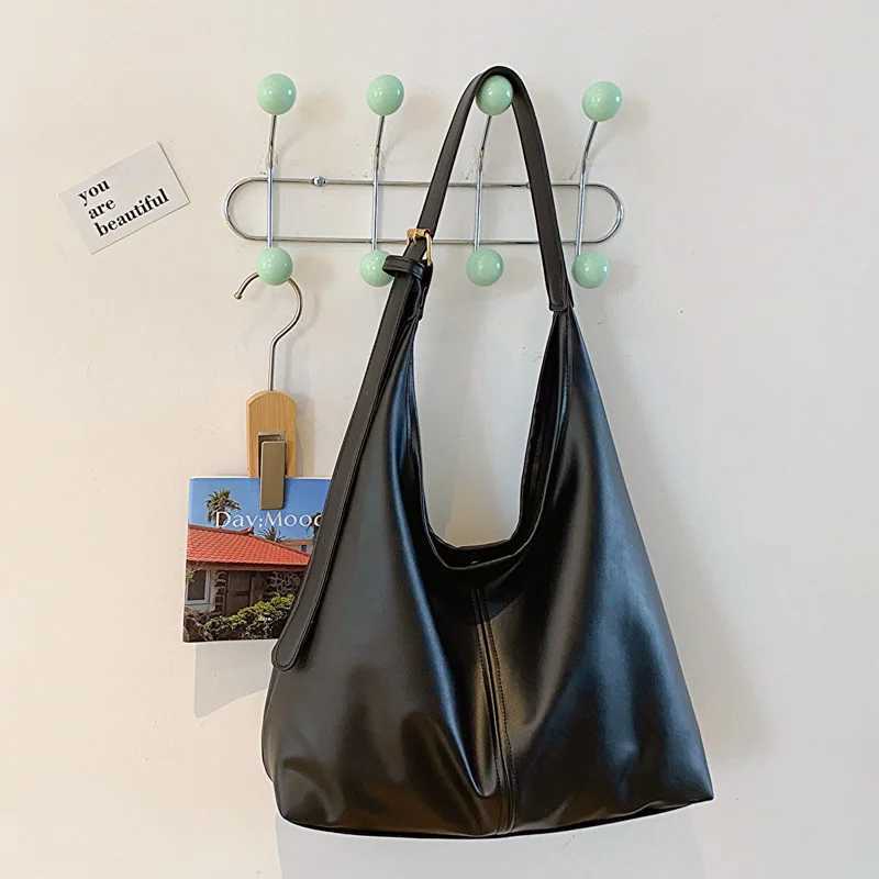 Sac à bandoulière texturé rétro pour les femmes Sac à main thermique coréen populaire sac à main à la mode femmexj250422