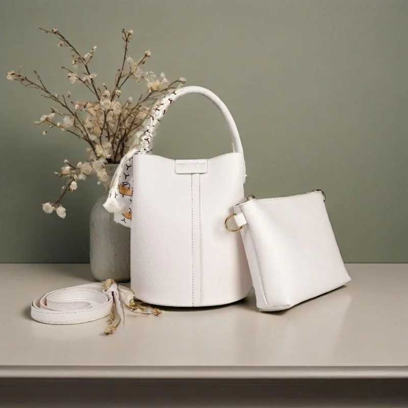 Fashionable PU Versatile Shoulder Bags 2025 New Womens Bag Large Capacity Sewing Thread Versatile Youth Crossbody Bags W250421