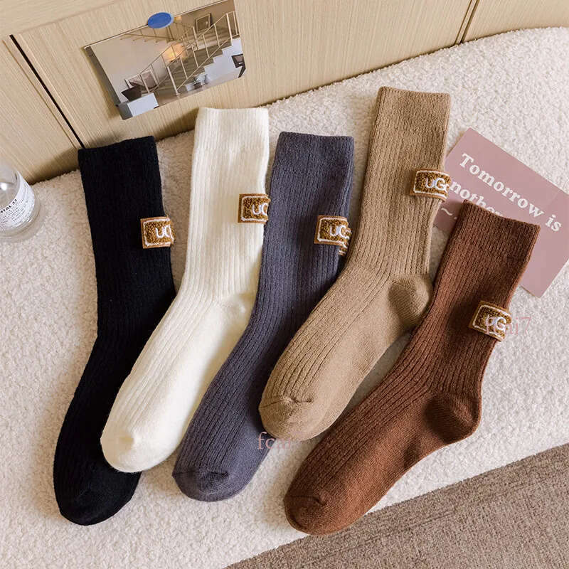 Designer Men's Socks Brand Women Cotton Style White Soft Warmth Long Summer Winter High-quality comfortable and breathable fashionable socks UG