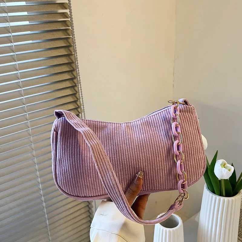 2025 Mini Fashion Womens Shoulder Bag Felt Solid Color Retro Underwear Bag Casual Wallet Garbage Bag Cross Body Bag HandbagXJ250422