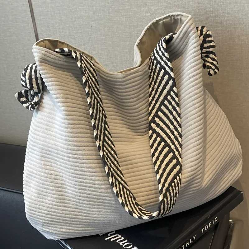 Sacs fourre-tout vintage en velours côtelé pour femmes Bretelles à rayures douces Grande capacité Fermeture magnétique Polyvalent pour les déplac
