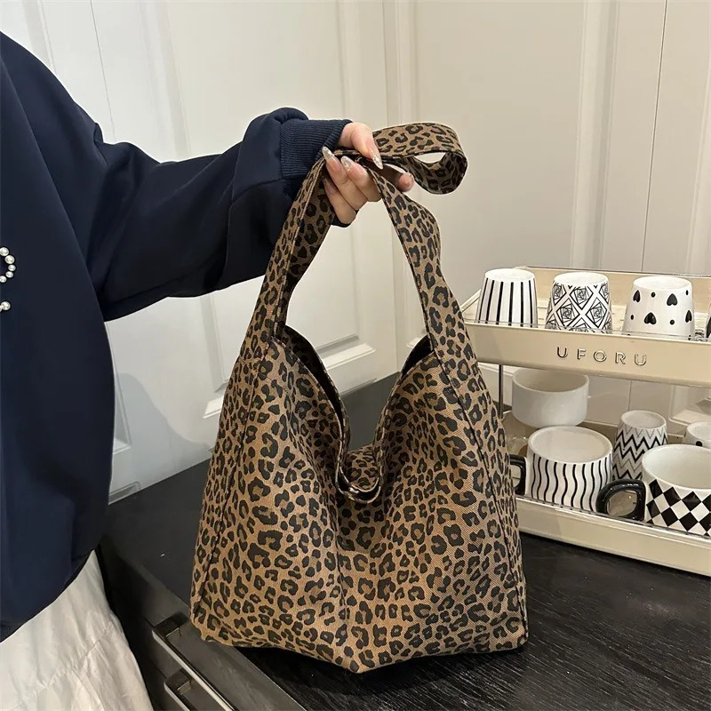 Retro Leopard Print Armpit Bag Womens Lazy Style Versatile Portable Shoulder Bag Large Capacity Shopping Messenger Bag 251124