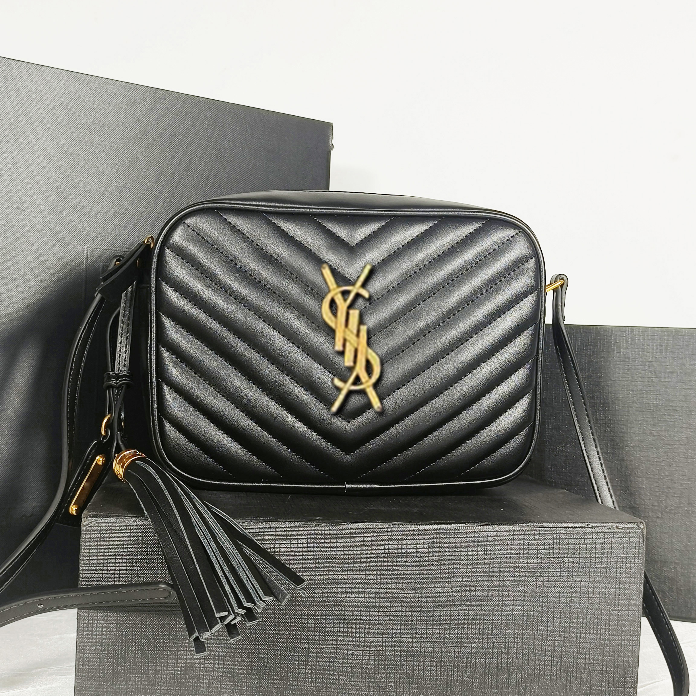 Designer Bag Shoulder Bag Ladies Crossbody Camera Bag Tassel Charms Quilted Cowhide Luxury Handbag Classic Shoulder Bag High Quality Women's Pu