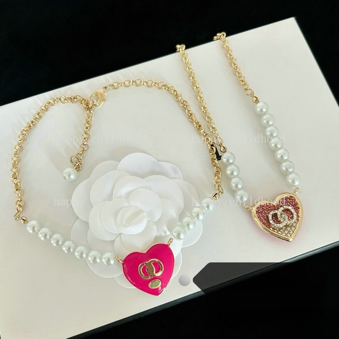 Luxury Neckalces Brand Designer Neckalce 18K Gold Plated Heart Pendant Link Letters Necklaces Wedding Party Jewelry Accessories for Women Girls M260