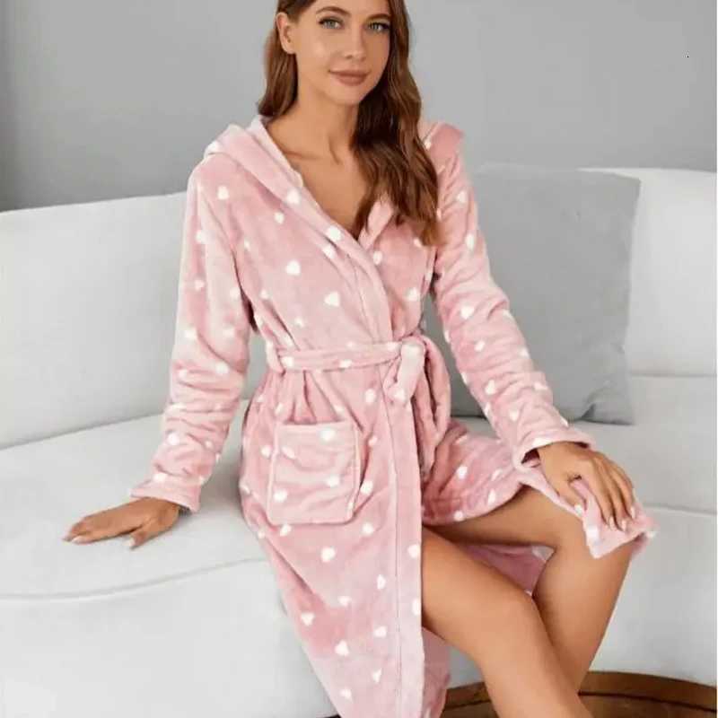 Loose Coral Fleece Home Clothes Lounge Wear Winter Flannel Hooded Robe Nightgown Kimono Bathrobe Gown Thickened Warm Sleepwear C251124-image-1085913509