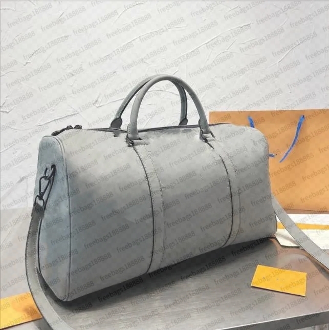 50cm Luxury Designer Duffle Bag for Gym Travel Sport Duffel Bags with Lock Large Capacity Weekender Storage Solution Designer's backpack