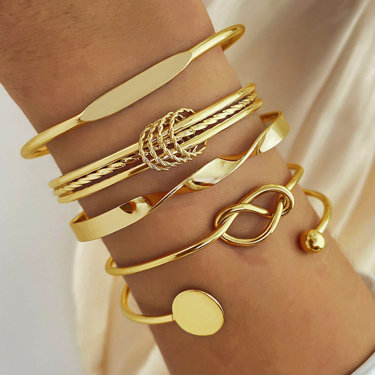 5 pièces ensemble Punk à la mode multicouche bracelets pour femmes élégant noeuds délicats couleur or bracelets de mode bijoux ensemble de bijoux