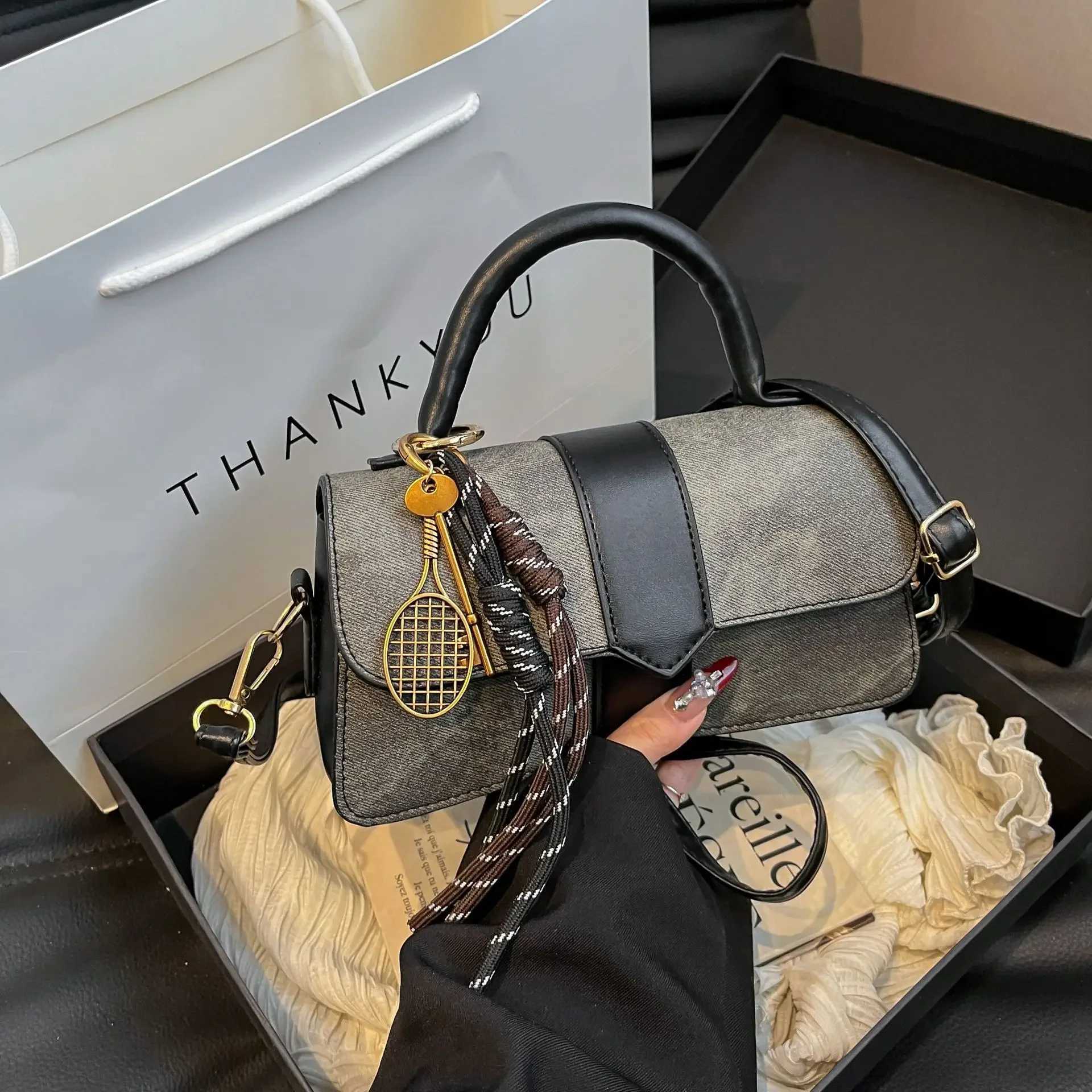 2025 New Retro Cowboy Shoulder Bag for Women Elegant Paradigm Handbag Fashionable Small Square Bag High end FeelingXJ250425