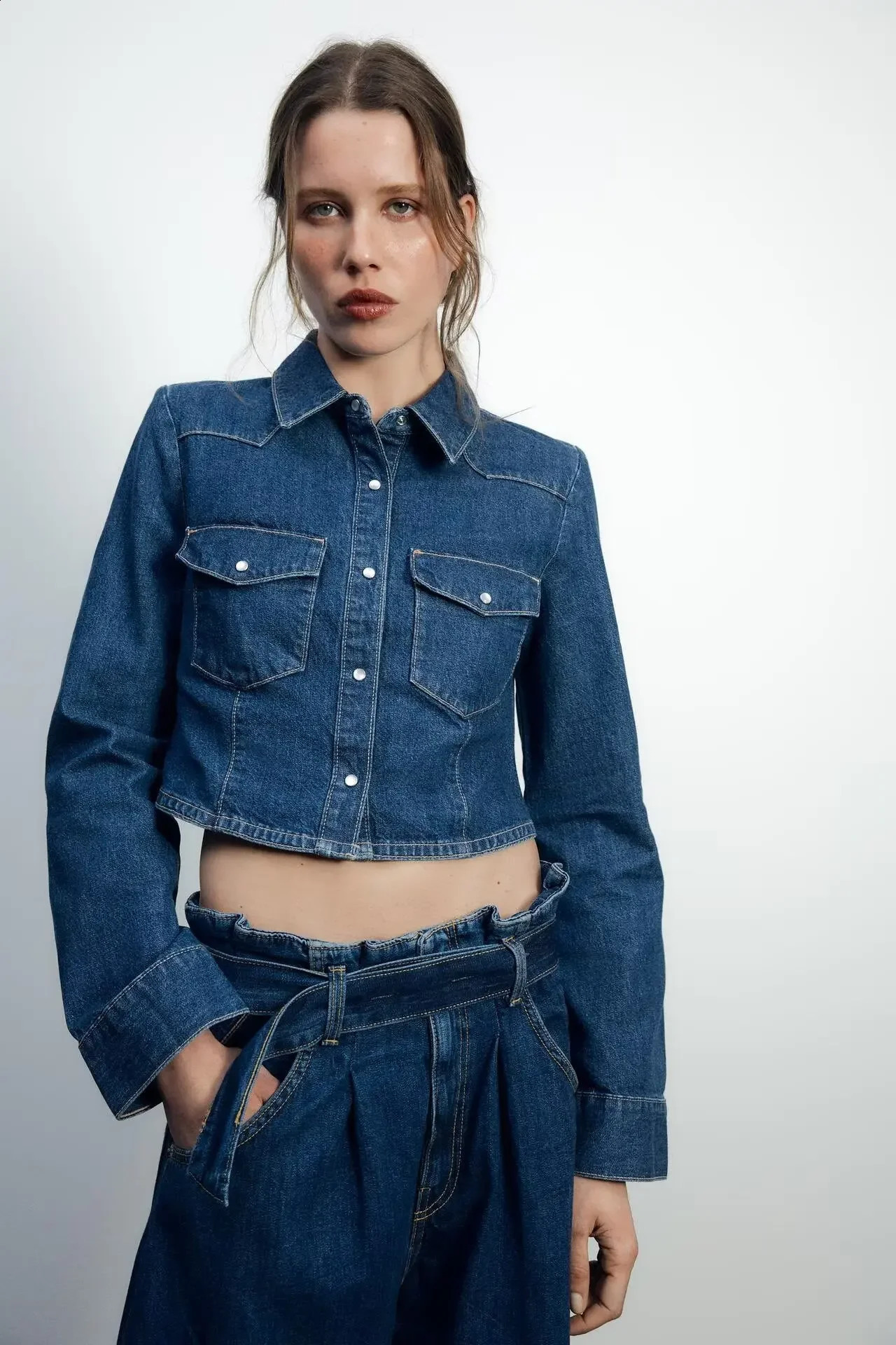 fashion dark blue long sleeved denim womens jacket with a lapel single chest Korean style loose fit fully matched short sleeved casual top 250418BJ