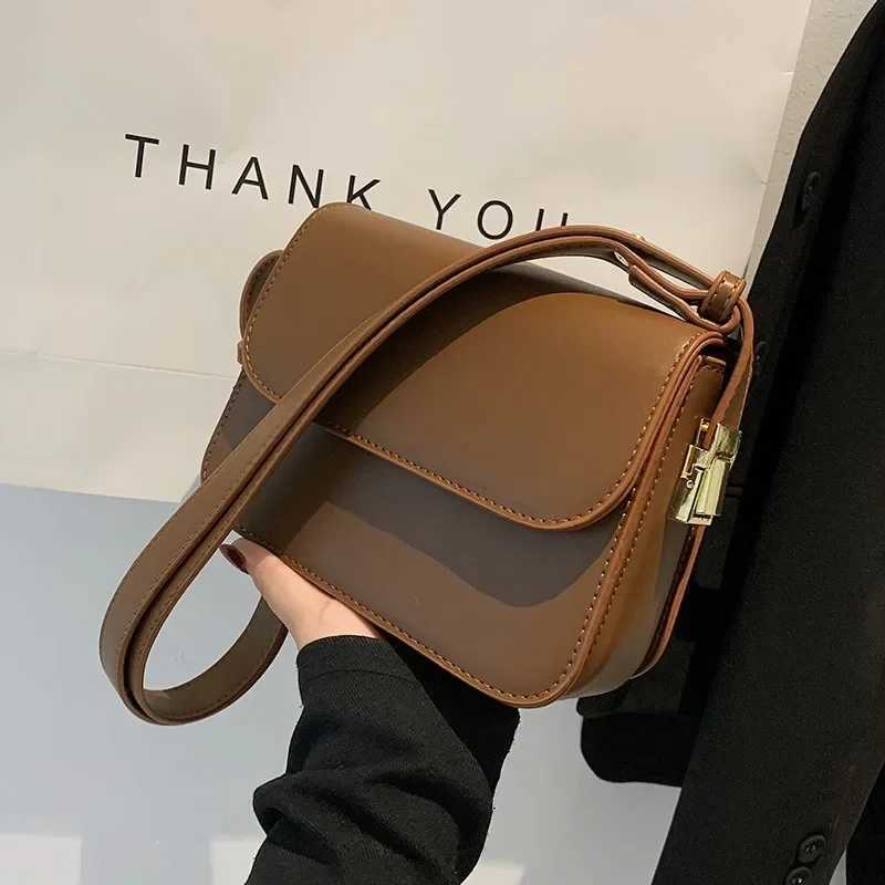 Fashion lingerie bag womens single shoulder solid color cross body bag hot selling new season retro style small square Ha W250425