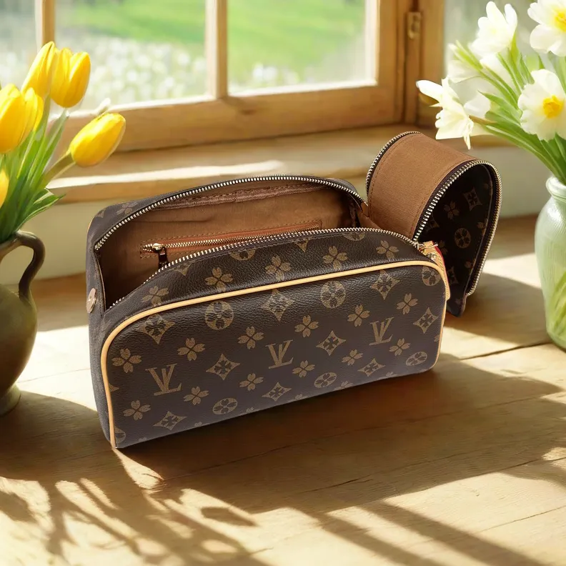 Designer Cosmetic Bag Travel Bag Wash Bag Large Capacity Portable Simple Printed Organizer Ladies Portable Cylinder Bag Clutch Bag