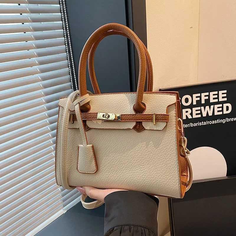 Nouvelle arrivée en 2025 sac à main de mode en lycée