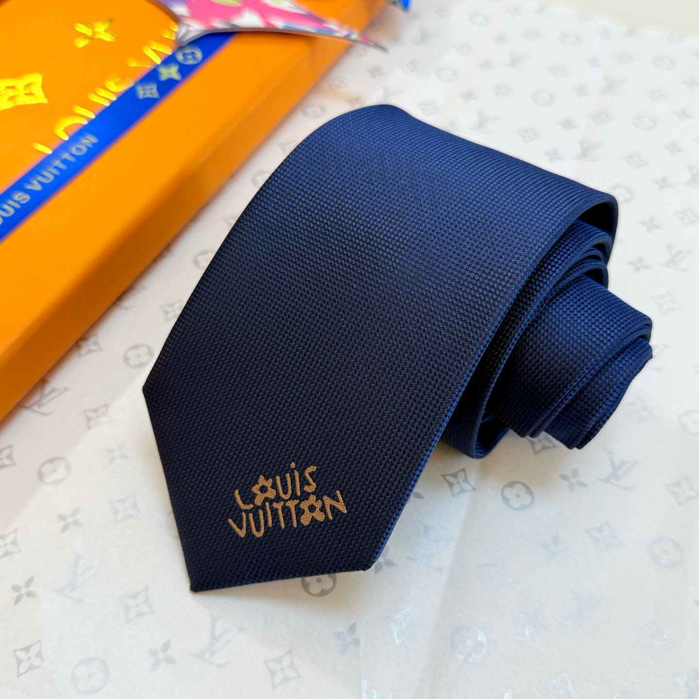 2025 Designer Tie Men's Tie Elegant Fashion Accessories, High Quality Suede Texture Tight Tie Fashion Men's Clothing Accessories, Adopting