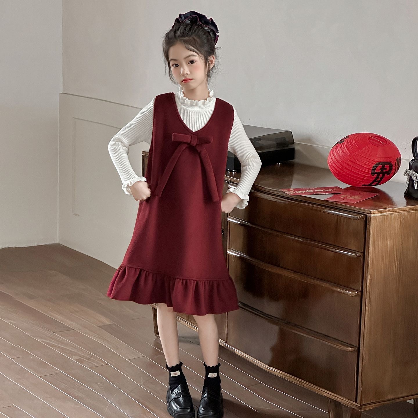 D792 Children&#039;s Chic Winter Ensemble - Warm Coordinating T-Shirt and Jogger Pair-image-1086220038