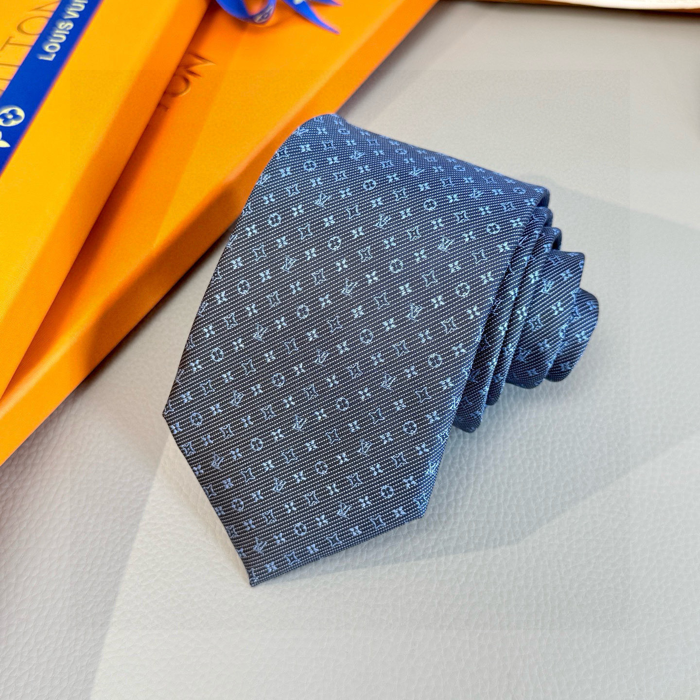 2025 Designer Tie Men's Tie Elegant Fashion Accessories, High Quality Suede Texture Tight Tie Fashion Men's Clothing Accessories, Adopting