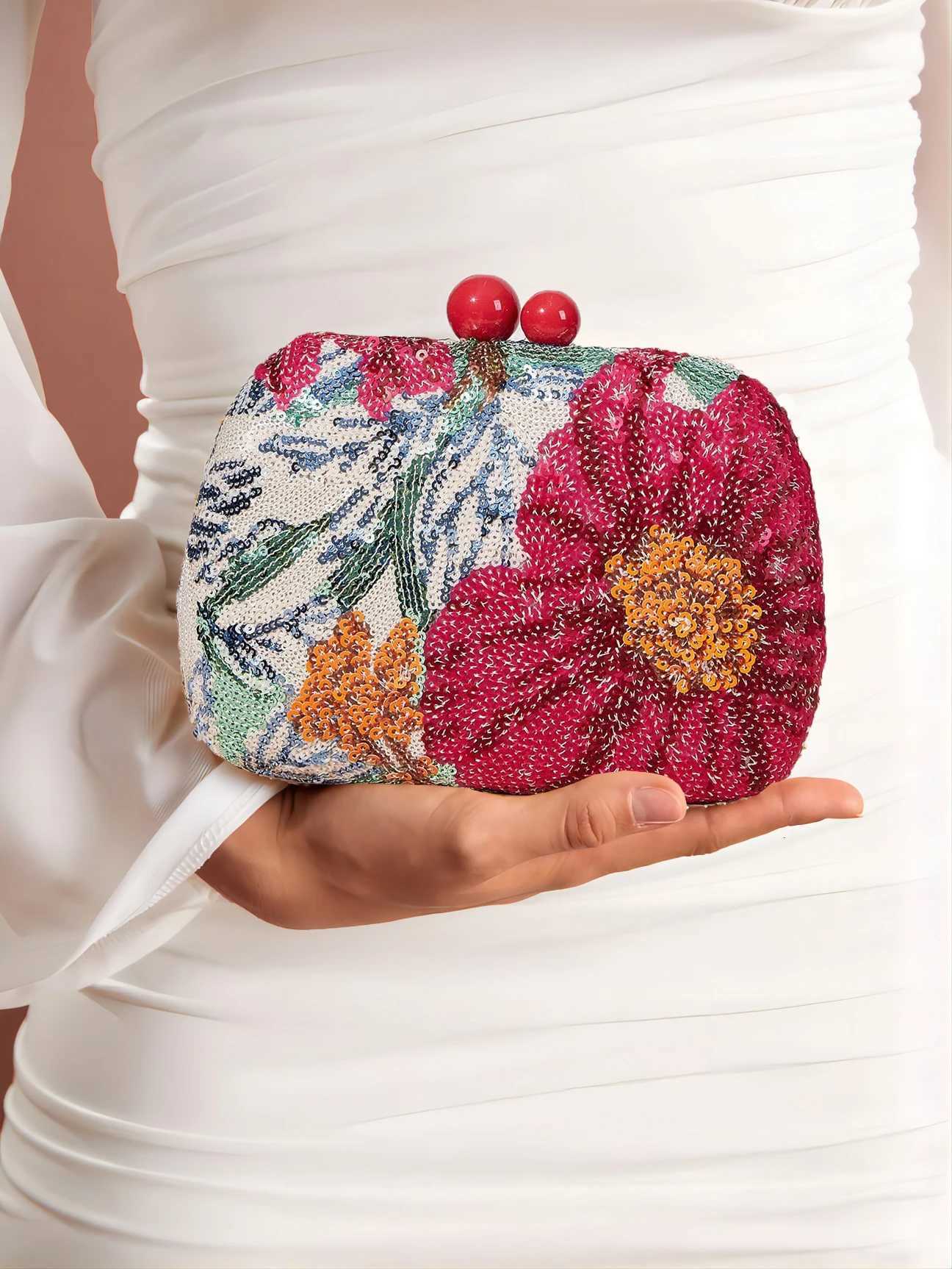 Ladies elegant mini sparkling random bead buckle dinner box bag lightweight and detachable shoulder strap dinner bag suitabl W251126