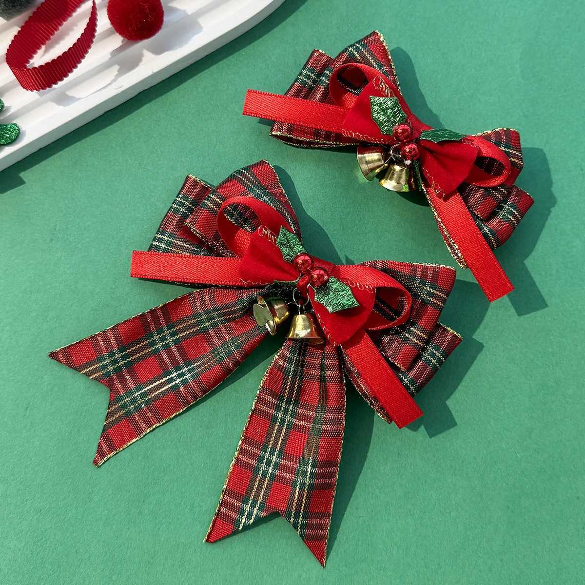 2025 New Sweet Christmas Ribbon Bow Hair Clips For Children Girls Hair Accessories Classic plaid bell headdressM251127-image-1086322770