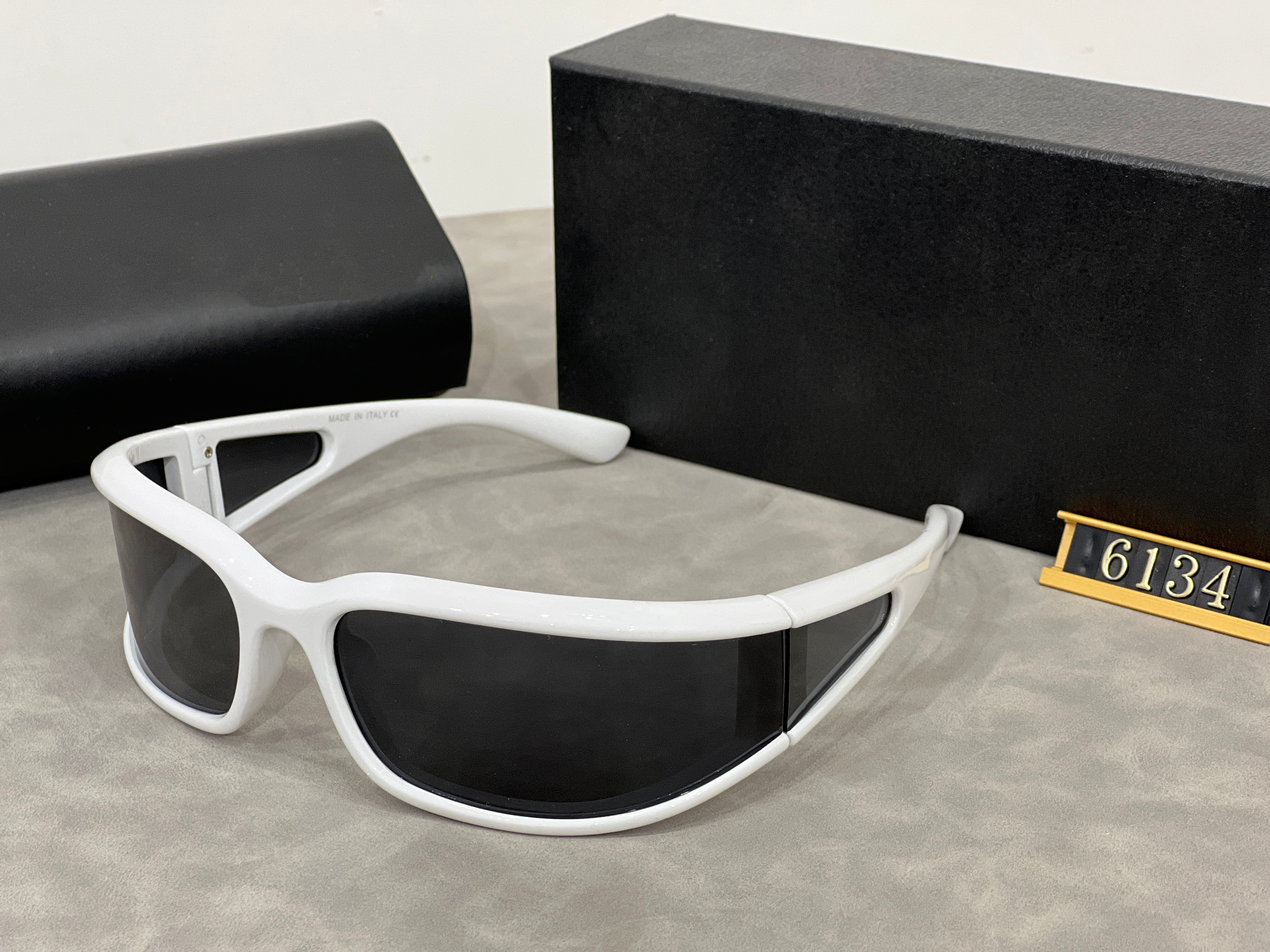 Femmes verres de soleil de créateurs ovales pour hommes voyageant mode mode plage adumbral chat œil de soleil lunettes de soleil 6 couleurs avec