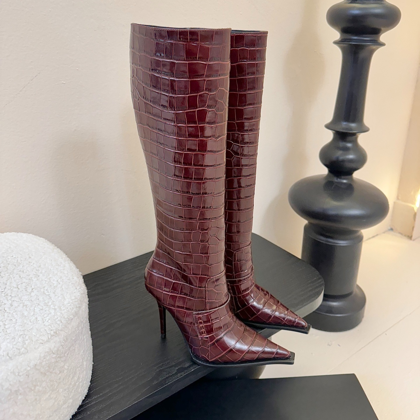 Patent Leather Knee High Boots Luxury designer women zip pointed toe stiletto heel boot New fashion fall winter long boot Metal Embellished Leather
