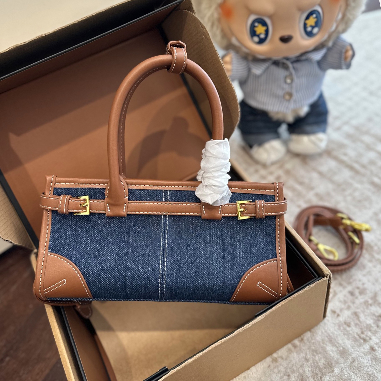 Women's fashionable retro denim bag Designer bag soft lux tote bag Handle Shoulder bags Lux Crossbody handbag Designer Denim pochette mini Tote