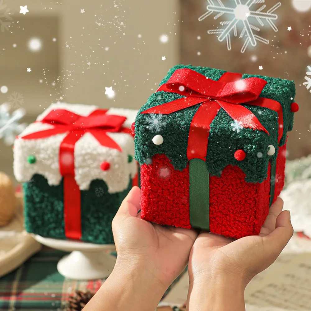 1 Pcs Velvet Christmas Gift Box for Christmas Eve New Year Spring Festival Birthday Carnival Apple Candy Gift Packaging Gift Box C251127-image-1086357610