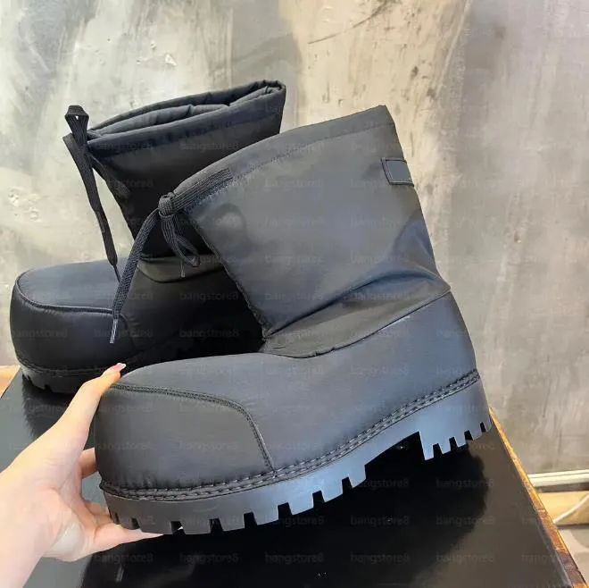 Chaussures de créateurs Alaska Ski Low Top Boots Paris Fashion Men de mode Femmes Skiwear Bottes de neige Plateforme Nylon Cowskin Black Blanc Sh