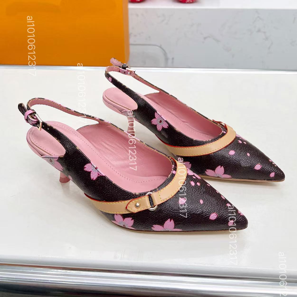 Designer Heel Sandals Woman Pointed Slingback Roman Mesh Dinner Shoes Lady Pump Band Back Air Thin High Heel Sandals Casual Shoe Outdoor Sandal Heel