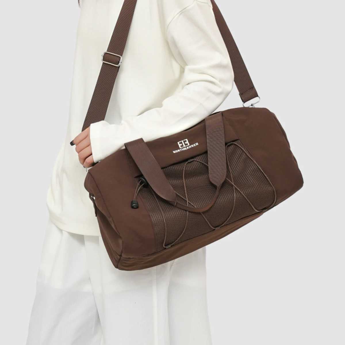 New Large-Capacity and Good-Looking Fitness Bag Sports Yoga Handbag Outdoor Oxford Cloth Shoder Crossbody Bag Y251128-image-1086506045