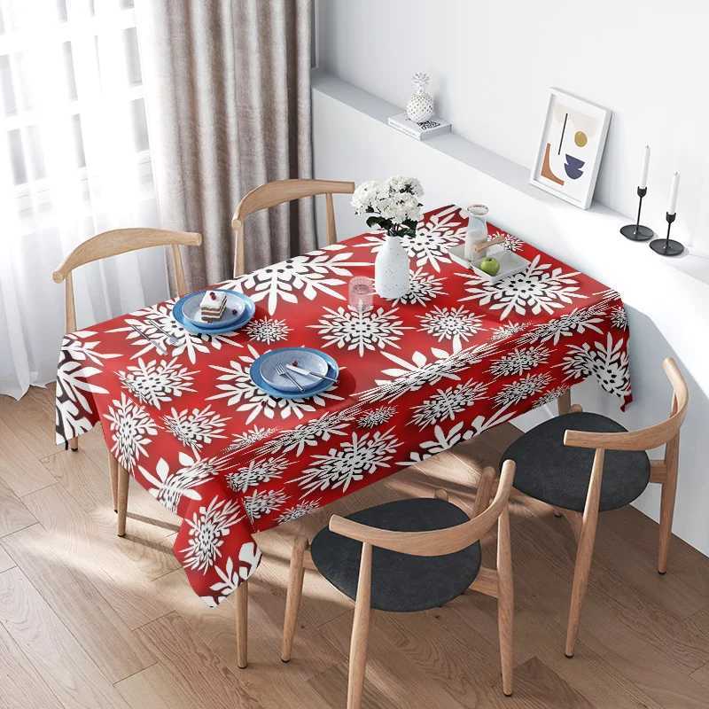 Nappe décorative en forme de flocon de neige rouge avec motif floral blanc pour fête de Noël ou rassemblement de vacances, design de forme carrée