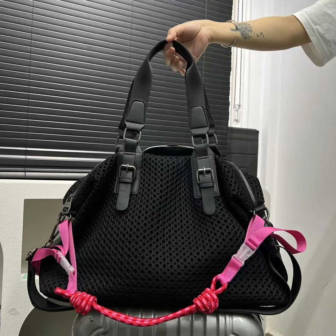 Fiable mesh nyl travel tote bag with large capacity casual persality simple single shoder handbag Y251128-image-1086506101