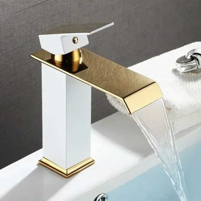 Hot and Cold Basin Faucet Nordic Household Bathroom Faucets Single Handle Washbasin Mixing Tap Bathroom Accessories M251129-image-1086591260