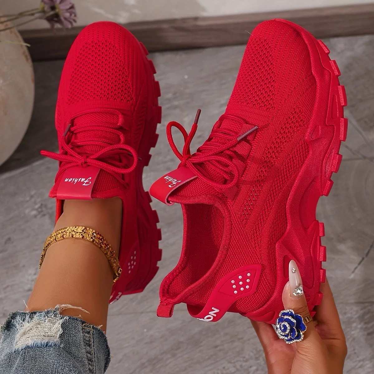 Womens shoes womens sports shoes Womens shoes Breathable single-mesh dad shoes Womens casual and versatile sports shoe 251128