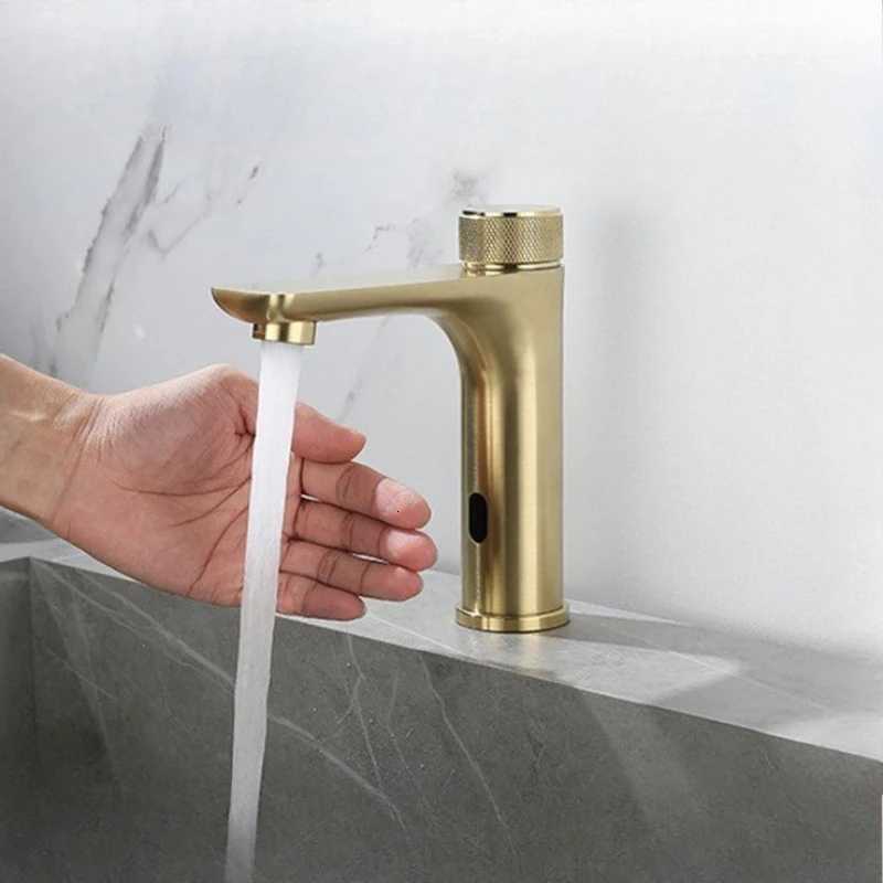 Brass Smart Sensor Bathroom Basin Faucet Deck Mounted Cold and Hot Water Mixer Washbasin Faucet Crane Infrared Sensation M251129-image-1086589727
