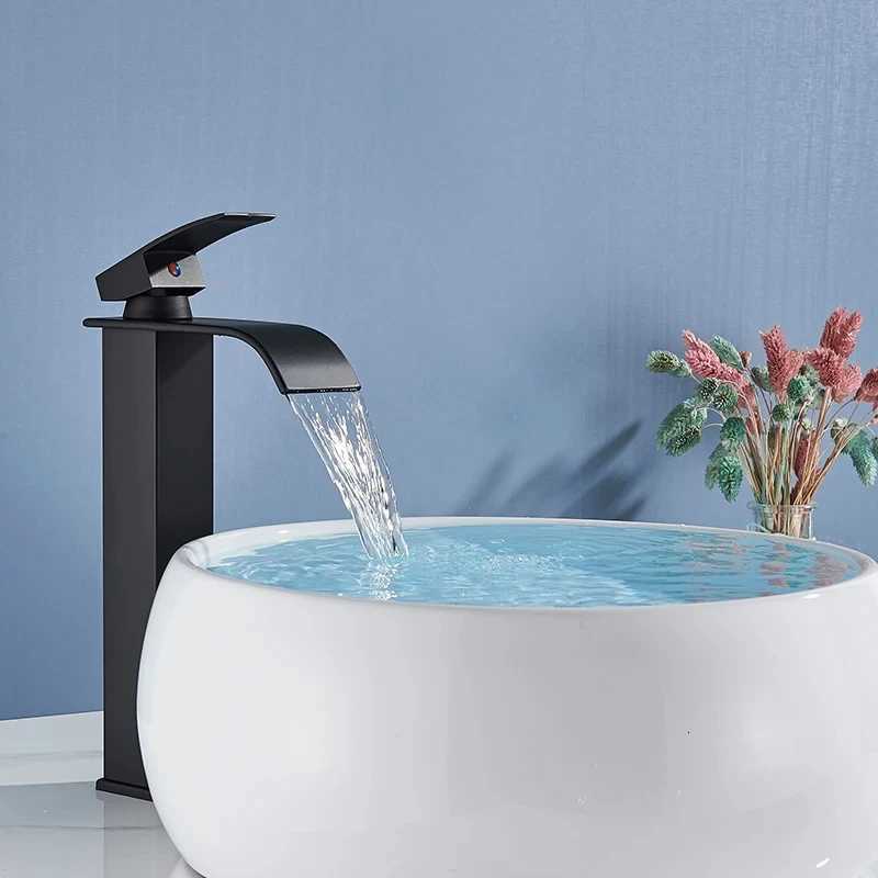 Bathroom Waterfall Basin Faucet Brass Bath Sink Faucet HotCold Water Mixer Vanity Tap Deck Mounted Washbasin Taps M251129-image-1086591341