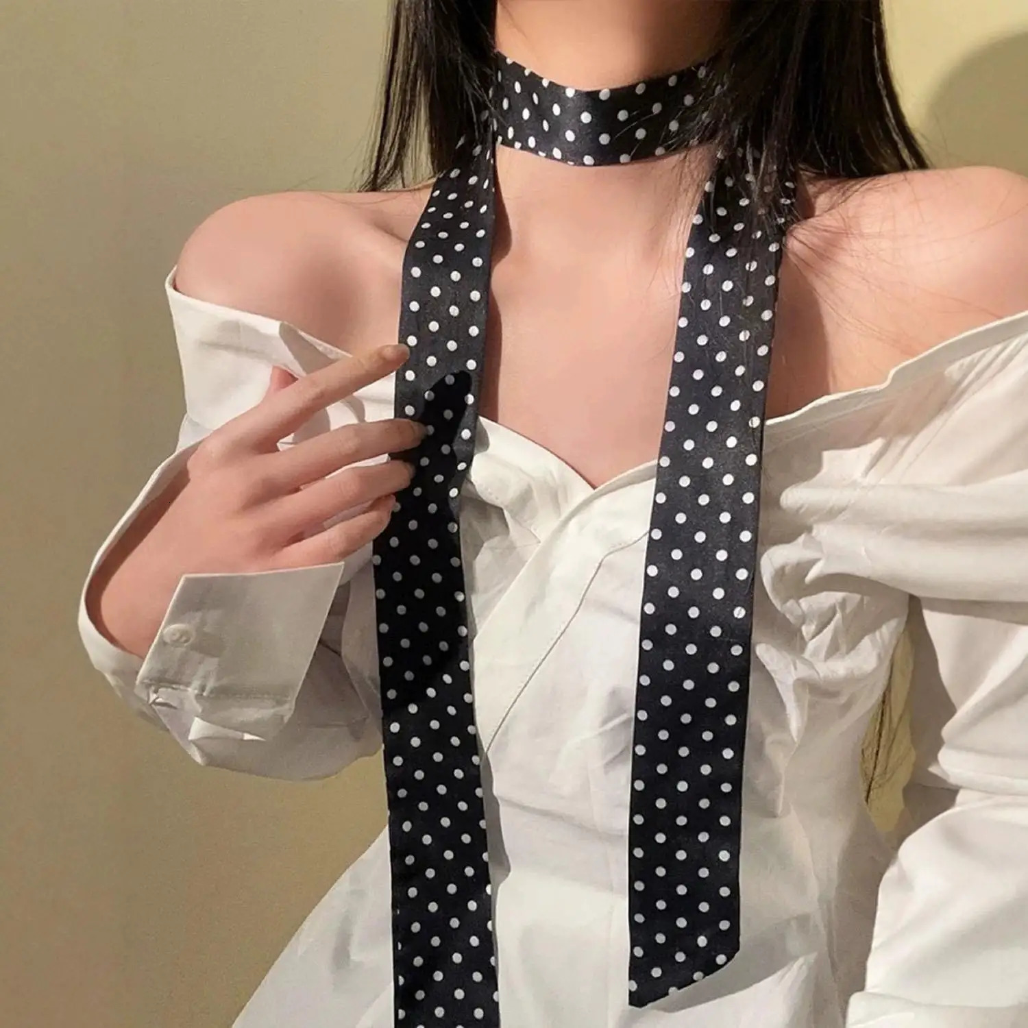 French High End Black Polka Dot For Women 2025 Spring And Summer Light Versatile Scarf Thin Neck Accessory 251126