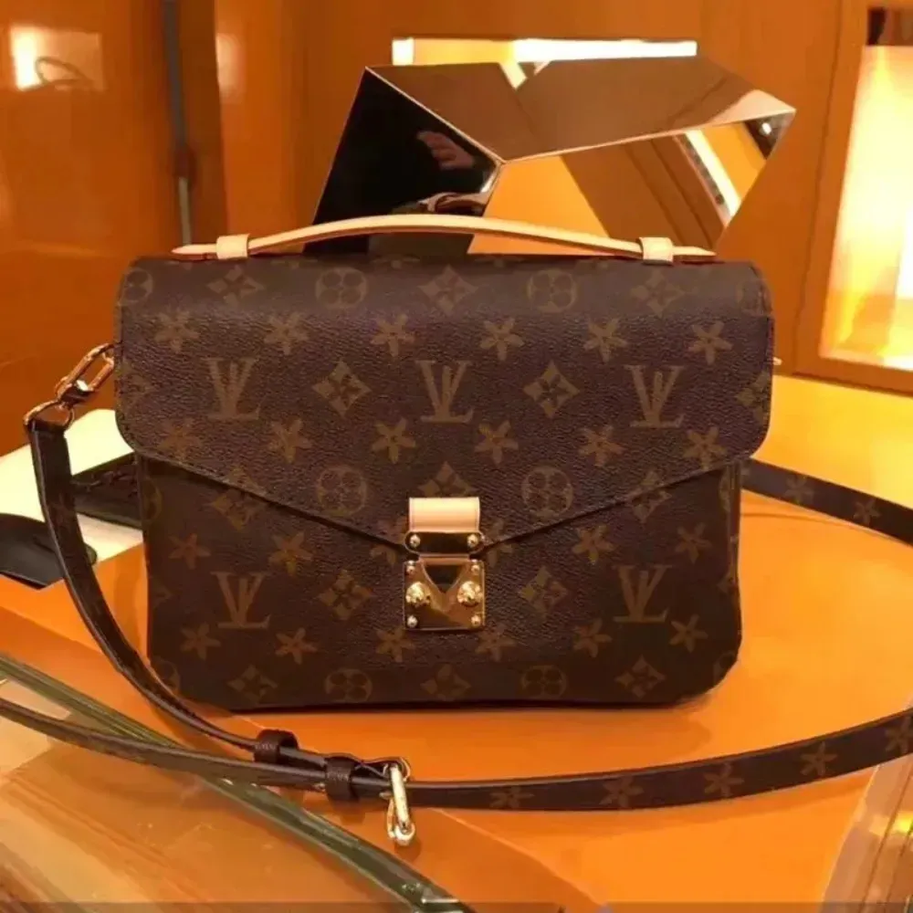2026 Designer bag Pochette Embossed black Shoulder Bag Woman Metis Handbag leather handle brand designer floral letters checkers plaid