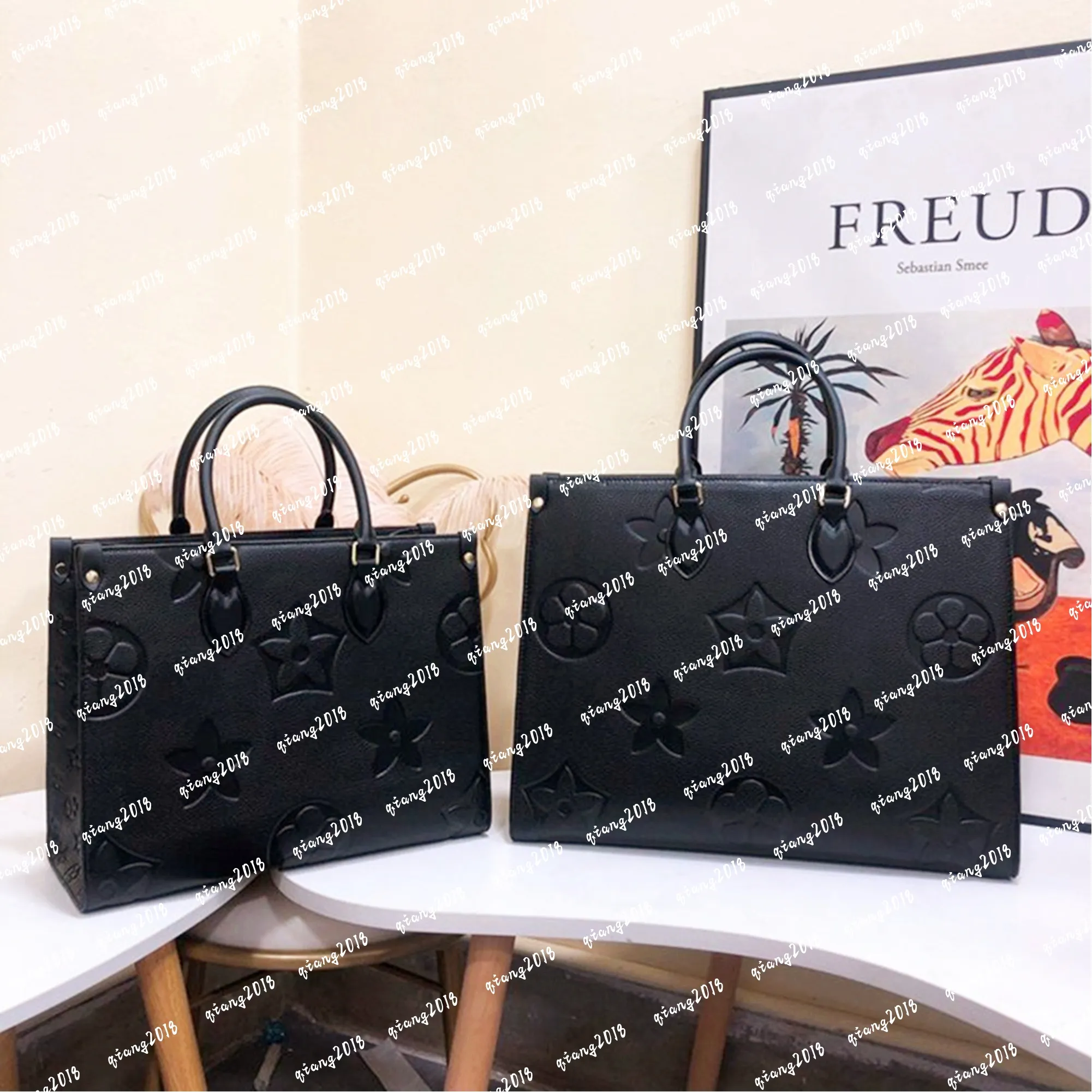 Sac de créateur sur le coup Fleur en relief grande capacité GM MM TOTE SAG FASHIQUE FEMMES SALS SALLE SALLE MAIN DATY CROSSBOBOYBORD LUXE FEMME F