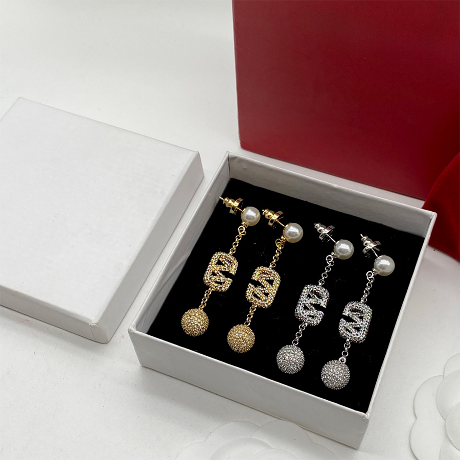 Designer Women Classic Earnail Fashion Retro Earnail Design Women Party Wedding Jewelry Festival Gifts Available in Gold and Silver