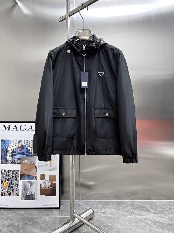 Mens Jackets Mens Jacket Coat Caps Luxury designer jacket High quality hip hop Letter Striped Jacket Autumn Fashion Outdoor Hoodies Coats Badge W