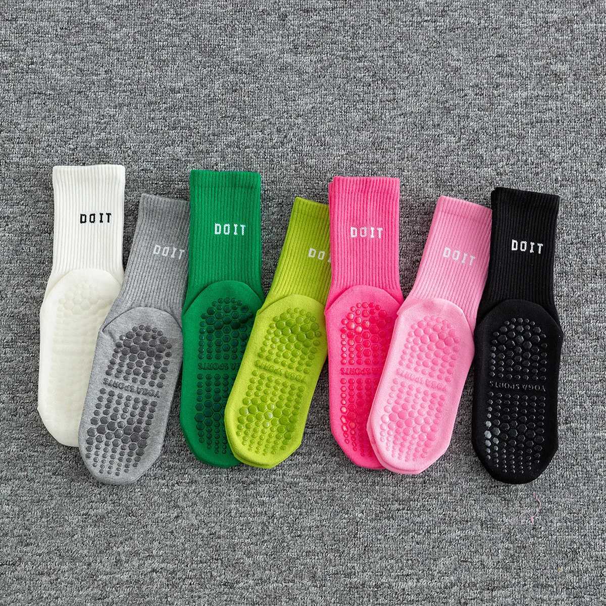 Cotton Breathable Mid-calf Yoga Socks Solid Color Striped Anti-slip Sports Socks Pilates Socks Dance Fitness Training Socks XJ250609